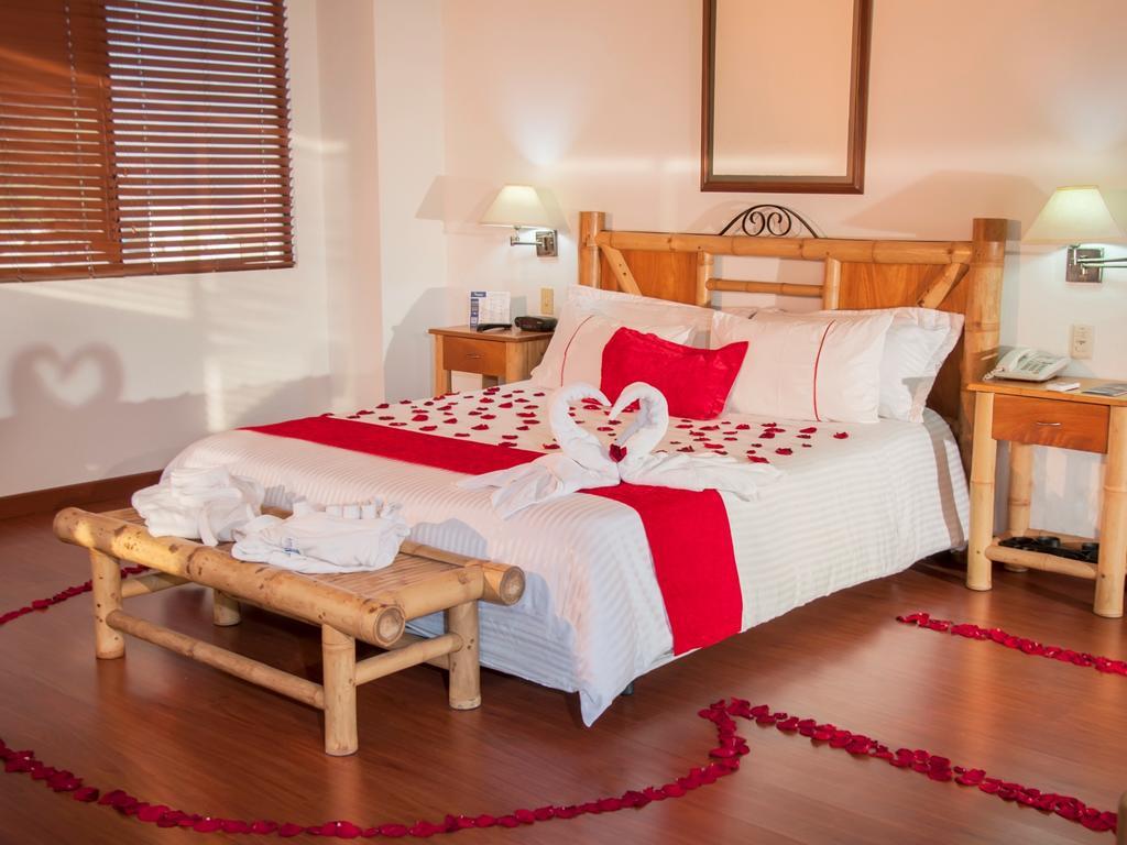 Armenia Hotel Bagian luar foto