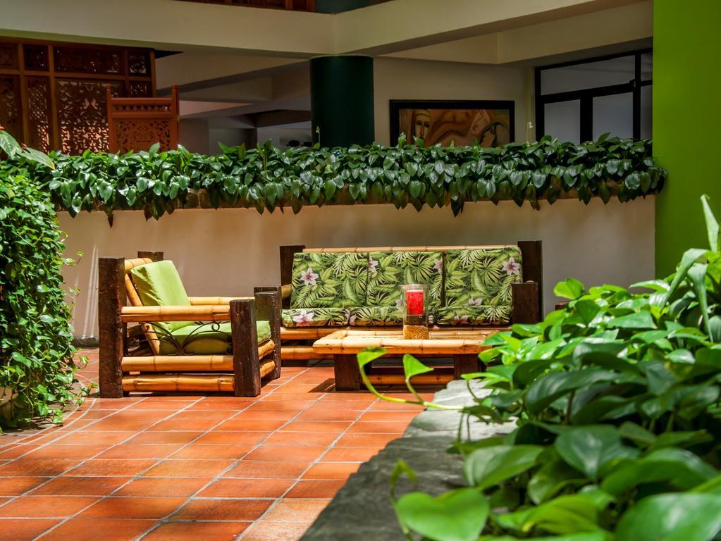 Armenia Hotel Bagian luar foto