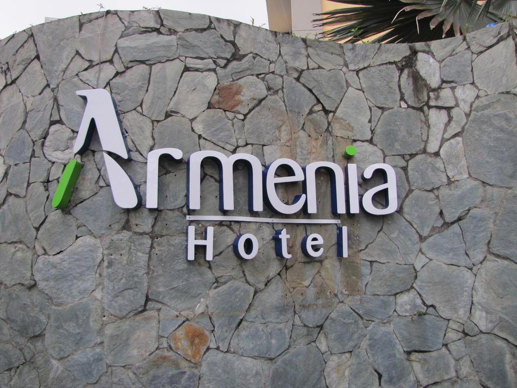 Armenia Hotel Bagian luar foto