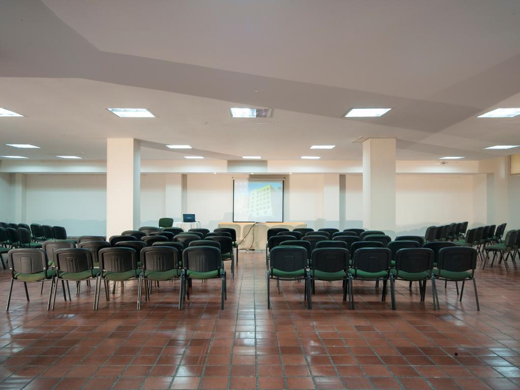 Armenia Hotel Bagian luar foto